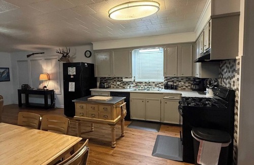 Negreet House | LochNess Lake House at Toledo Bend! Lake Front Escape and Private Boat House