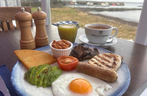 Bowmore Hotel | Lochside Hotel