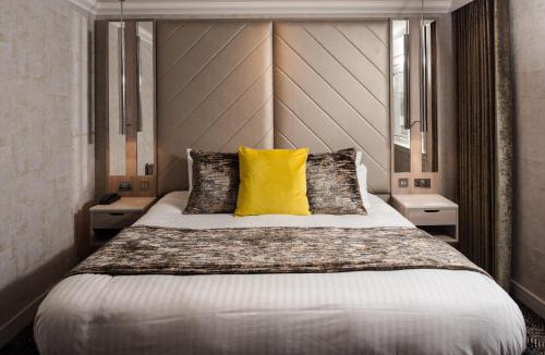 Cumnock Hotel | Lochside House Hotel & Spa