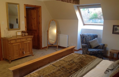 Strathpeffer Bed & Breakfast | Lochview Guesthouse