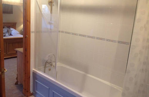 Strathpeffer Bed & Breakfast | Lochview Guesthouse