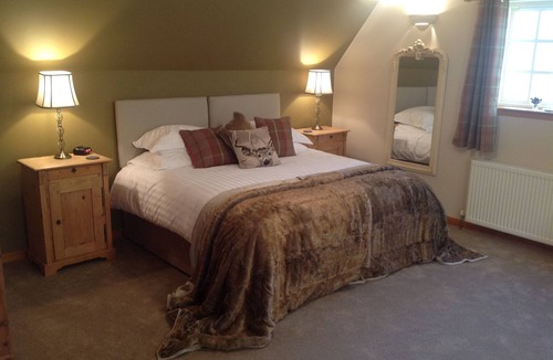 Strathpeffer Bed & Breakfast | Lochview Guesthouse