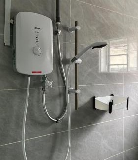 Daerah Kulai House | Lock homestay