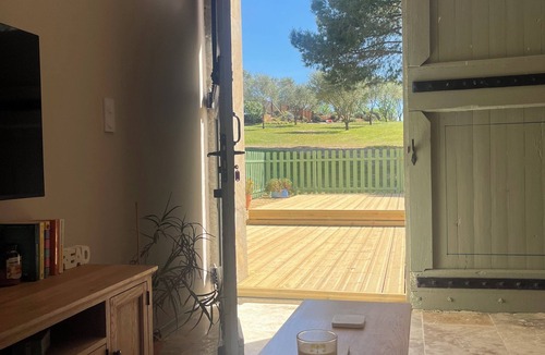 Marseillette Apartment | Lock view, newly renovated apartment on Canal Du Midi, near Carcassonne