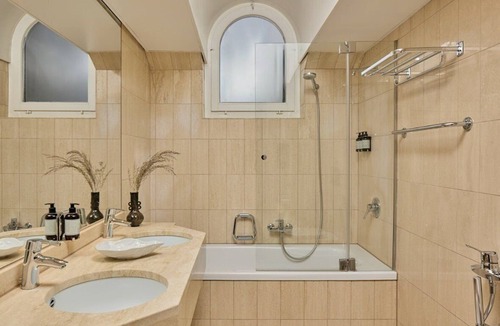 Enge Hotel | Locke Am Platz Zurich