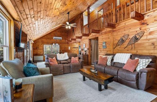 Barnstead House | Locke Lake Oasis Dock Dogs Stay FREE