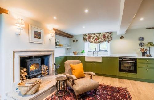 Brimpsfield House | Locks Cottage