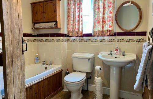 Beccles House | Locks Lane Cottage