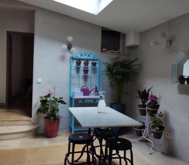 Semur-en-Auxois Apartment | LocN'roll