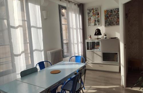 Semur-en-Auxois Apartment | LocN'roll