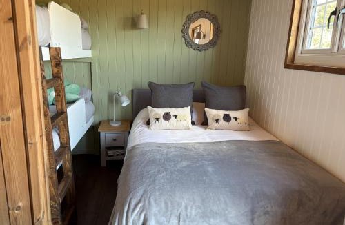 Cambridge Other | Lodeside Glamping