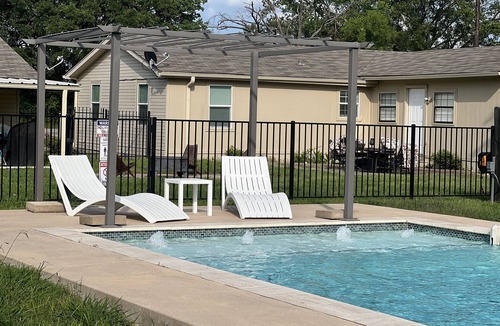 Yantis Apartment | Lodge #1 w Pool, Game Room, 1/2 Mile to Boat Ramps