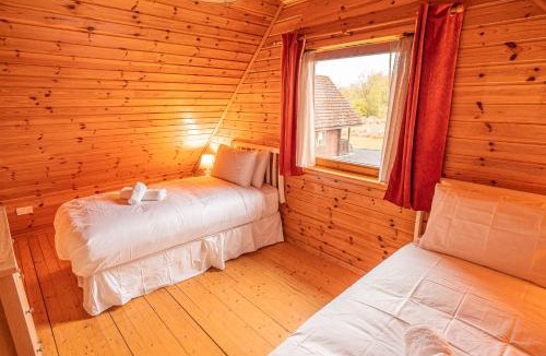 Balfron Cabin | Lodge 2