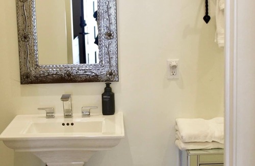 Mason Apartment | Lodge 3 on the Mason TX Square