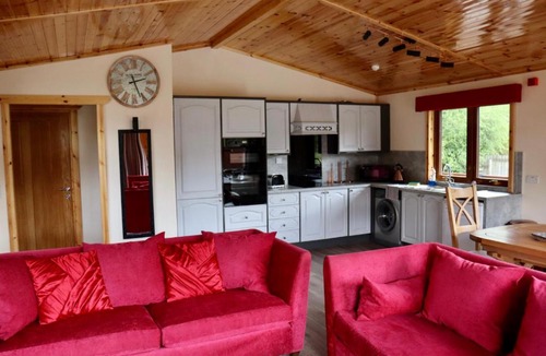 Rowardennan Ski Chalet | Lodge 40