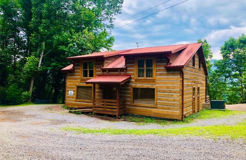 Townsend Ski Chalet | Lodge at Bradley Mtn
