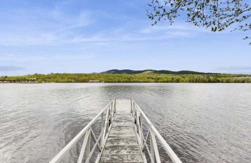 Greenville Junction House | Lodge at Moosehead Lake