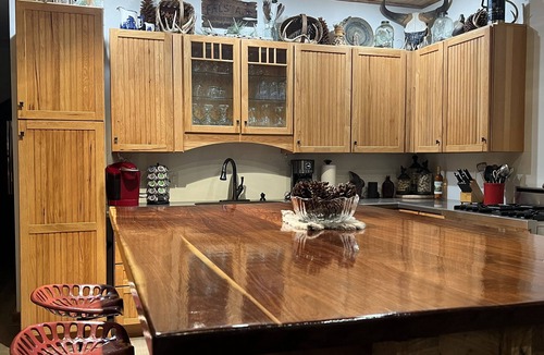 Hermann Cabin | LODGE AT SADDLE RIDGE. Just five minutes from Hermann.