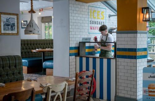 Whiteley Hotel | Lodge at Solent