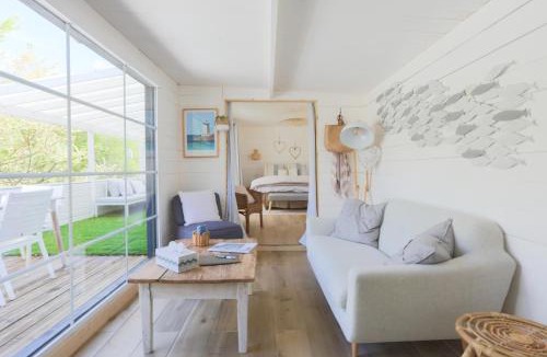 Ploubezre Apartment | lodge avec vue sur la rivière