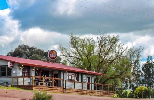 Merrijig Apartment | Lodge by the River - Studio 5