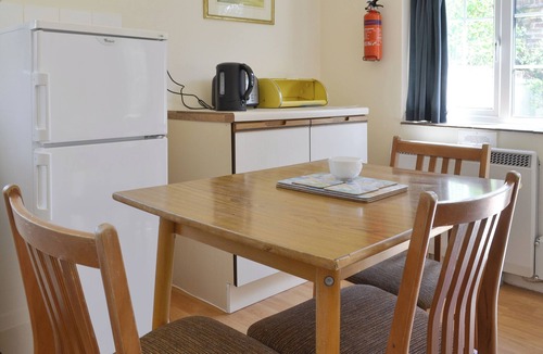 East Dereham Cottage | Lodge Cottage - B6008