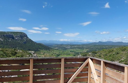 Vingrau House | Lodge d'Œnotourisme avec vue imprenable !