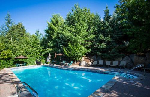 Mont-Tremblant Pedestrian Village Hotel | Lodge de la Montagne