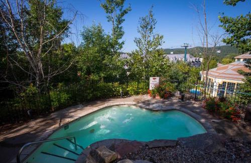 Mont-Tremblant Pedestrian Village Hotel | Lodge de la Montagne
