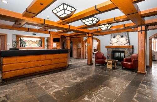 Mont-Tremblant Pedestrian Village Hotel | Lodge de la Montagne