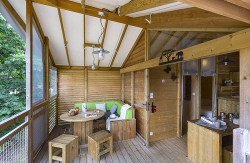 Pierrefitte-sur-Sauldre Cottage | Lodge Forest Camp 6p 3Bdrms *