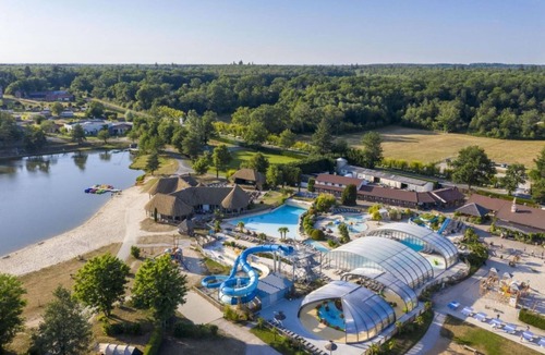 Pierrefitte-sur-Sauldre Cottage | Lodge Forest Camp 6p 3Bdrms *
