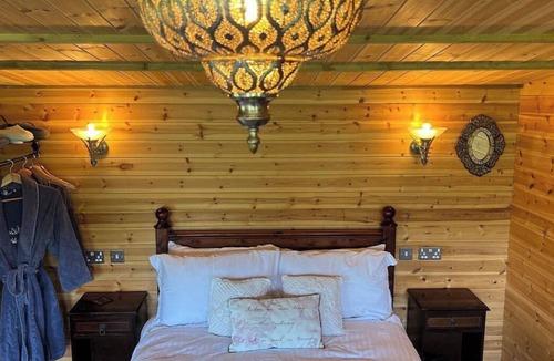 Monmouth Cabin | lodge for two - with Hot Tub