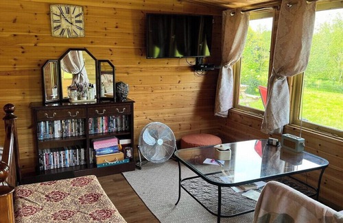 Monmouth Cabin | lodge for two - with Hot Tub