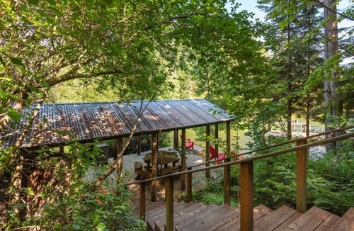 Ponder Point House | Lodge Home | 4 Bed, 3 Bath