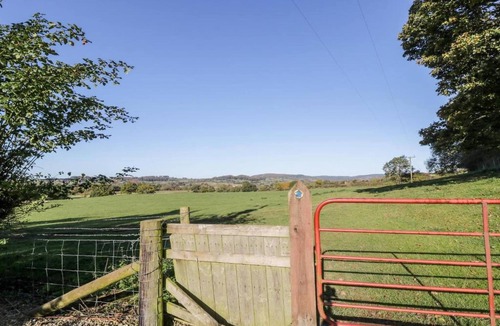 Thirsk Apartment | Lodge in Thirsk with Spa & Scenic Trails