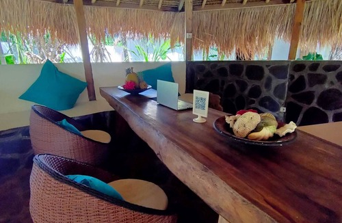 Selong Belanak House | LODGE INDIVIDUAL VIP WITH TERRACE WITH GARDEN VIEW