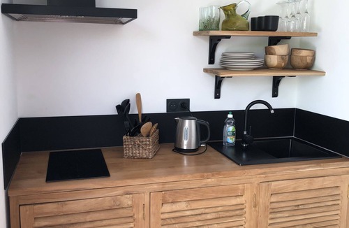 Graveson Cabin | LODGE KEMBALI