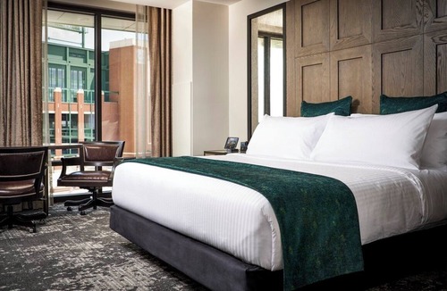 Ashwaubenon Hotel | Lodge Kohler