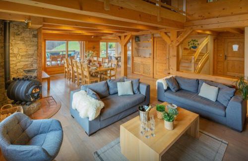 Les Clefs Ski Chalet | Lodge La Source - OVO Network