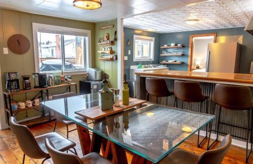 Leadville House | Lodge on Leiter with hot tub!