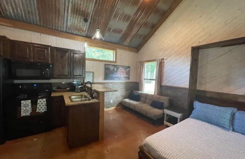 Bandera Cabin | Lodge on Main st-Bandera America!