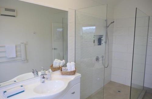 Hastings House | Lodge On St Georges