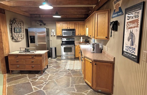 Welcome House | Lodge on the Saluda