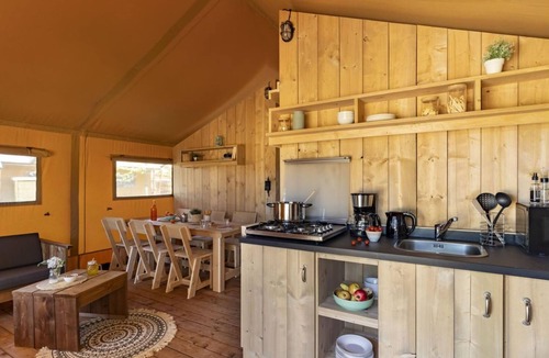 Muides-sur-Loire Cottage | Lodge Safari 5p 2Bdrms *