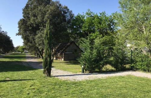 Richerenches Hotel | Lodges en Provence - Ecogîtes & Restaurant insolites