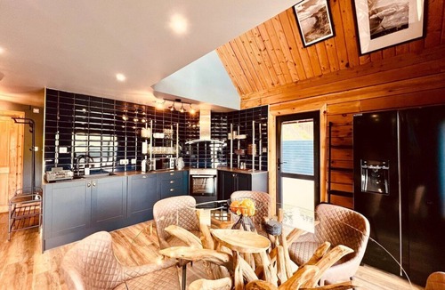 Foyers Cabin | Lodges On Loch Ness