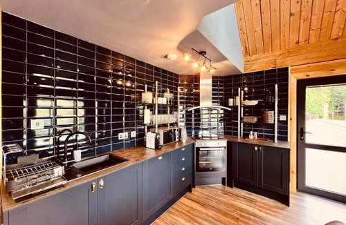 Foyers Cabin | Lodges On Loch Ness