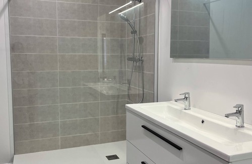 Montferrat Apartment | Lodging 2 to 8 persons Lac de Paladru 3mn beach