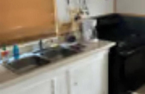 Tulelake RV Rental | Lodging 9 , Queen, full bath & kitchen with hot water